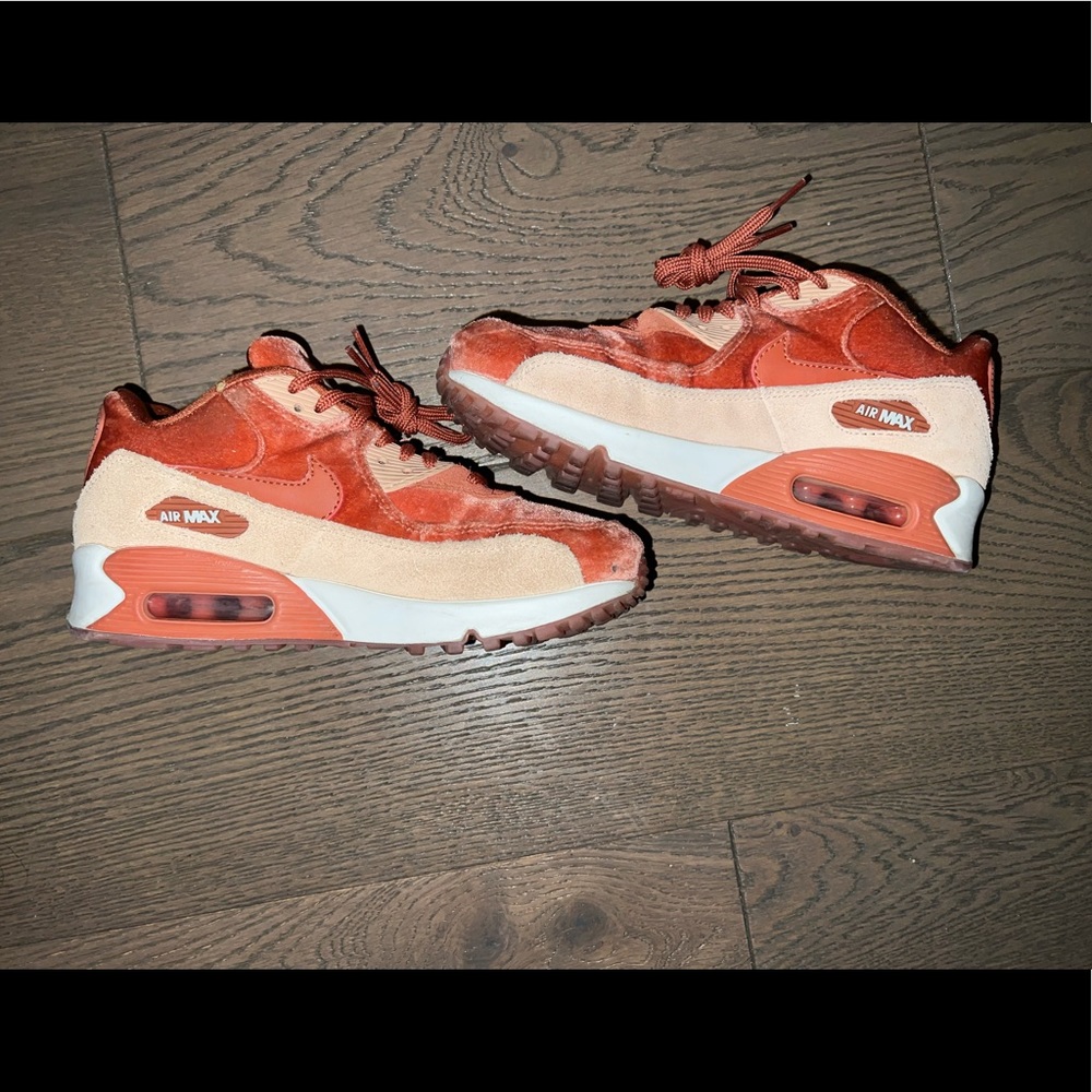 Pink Velvet Nike Air Max 💖